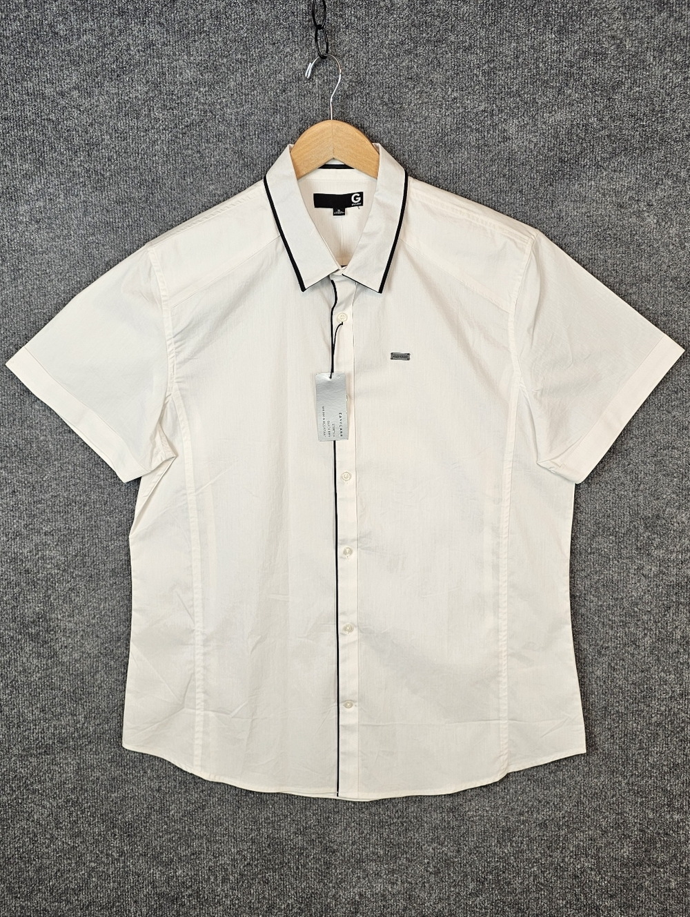 NWT| "G by GUESS" |Men's Modern White/Black Contrast Button Down| Size: XL